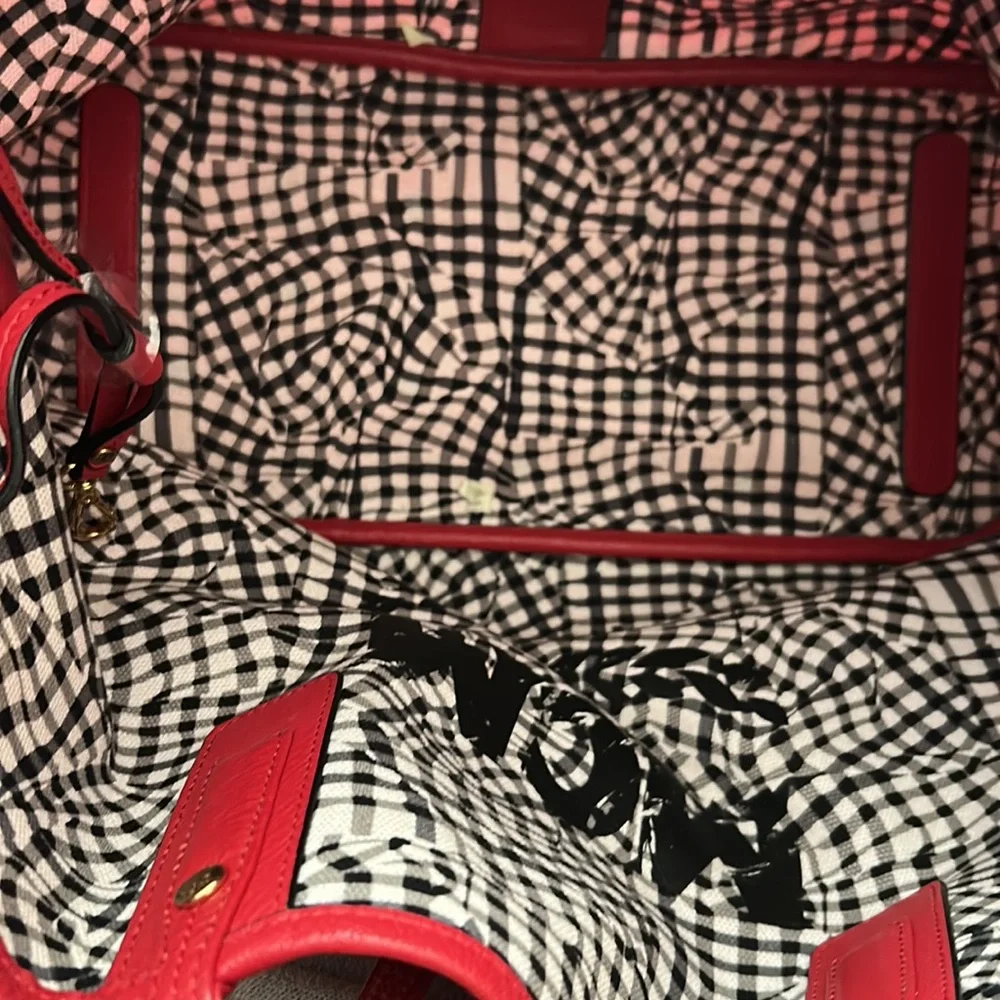Authentic MCM Visetos Reversible Liz Red - Picture 4 of 6